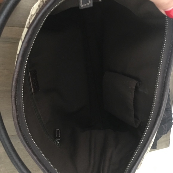 Authentic Gucci Handbag - Picture 9 of 9